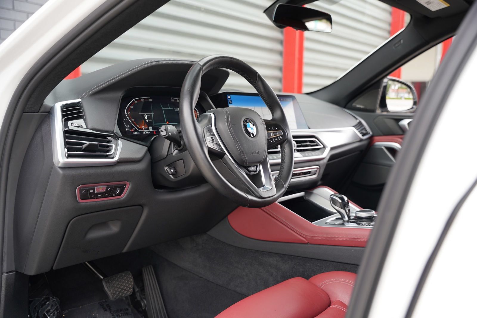 Used 2021 BMW X6 xDrive40i w/ Premium Package AWD/4WD image 17