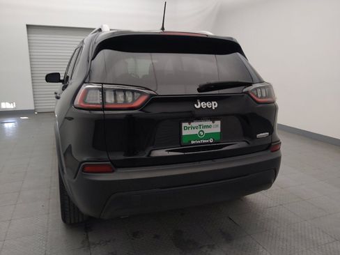 Used 2019 Jeep Cherokee Latitude Plus w/ Comfort/Convenience Group image 6