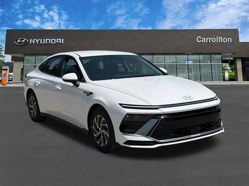 New 2026 Hyundai Sonata Blue FWD image 4