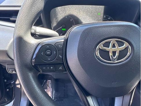 Used 2023 Toyota Corolla LE FWD image 12