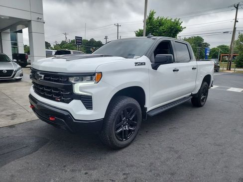 Certified 2025 Chevrolet Silverado 1500 LT Trail Boss w/ Convenience Package II AWD/4WD image 4