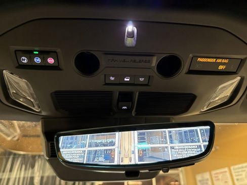 Used 2025 GMC Hummer EV 3X w/ LPO, Sport Package image 40