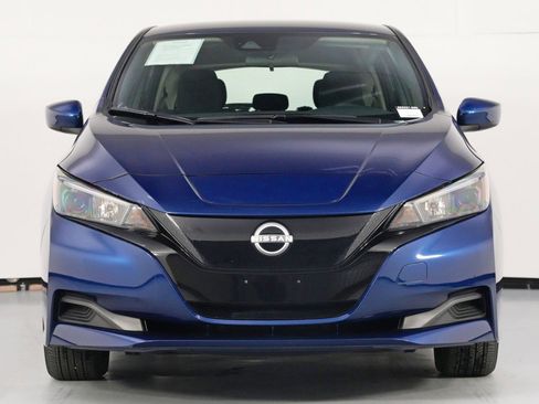Used 2025 Nissan Leaf S image 6