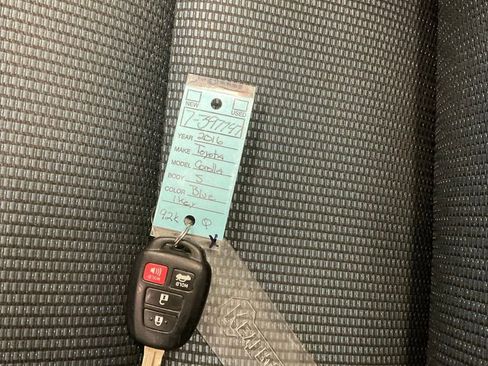 Used 2016 Toyota Corolla S image 33