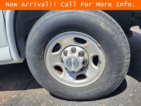 Used 2023 Chevrolet Express 3500 LS RWD image 8