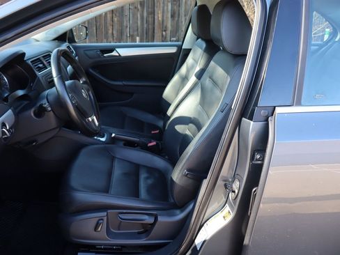 Used 2013 Volkswagen Jetta SE image 19