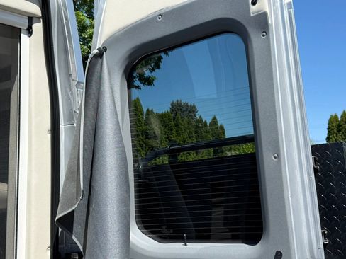 Used 2019 Ford Transit 350 XLT RWD image 83
