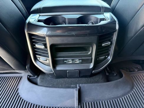 Used 2022 RAM 1500 Laramie AWD/4WD image 36