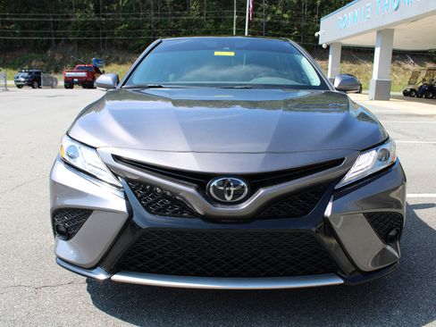 Used 2020 Toyota Camry XSE image 8