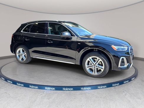 Used 2024 Audi Q5 e Premium w/ Convenience Package AWD/4WD image 4