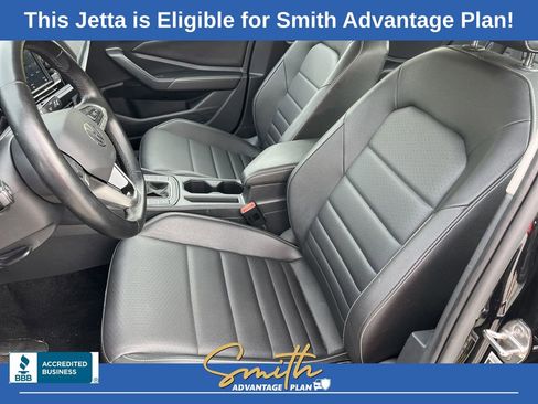 Used 2024 Volkswagen Jetta SE image 16