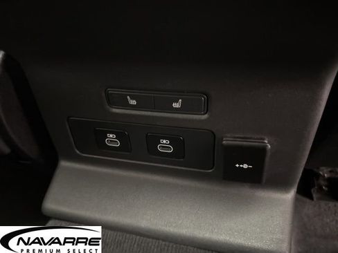 Used 2025 Land Rover Range Rover Velar Dynamic SE image 11