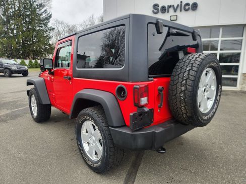 Used 2016 Jeep Wrangler Sport w/ Connectivity Group AWD/4WD image 13