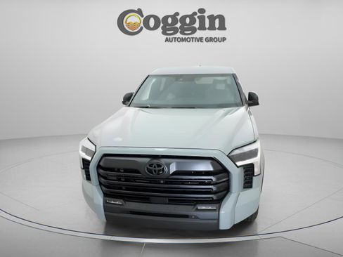 New 2026 Toyota Tundra SR5 AWD/4WD image 30