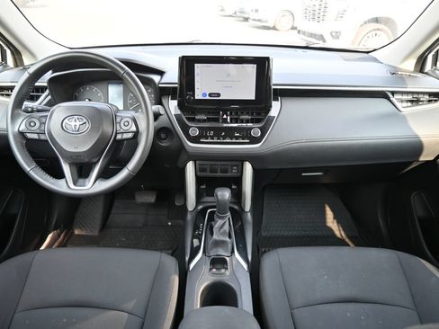 Used 2024 Toyota Corolla Cross LE AWD/4WD image 7