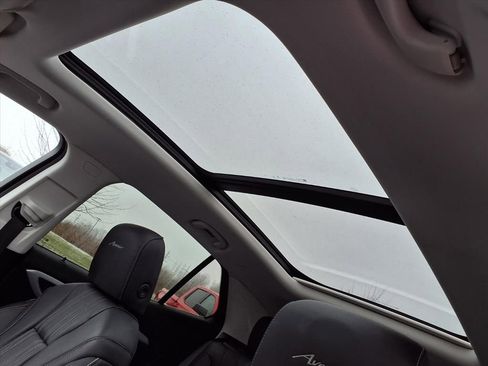 Certified 2024 Buick Envision Avenir image 6