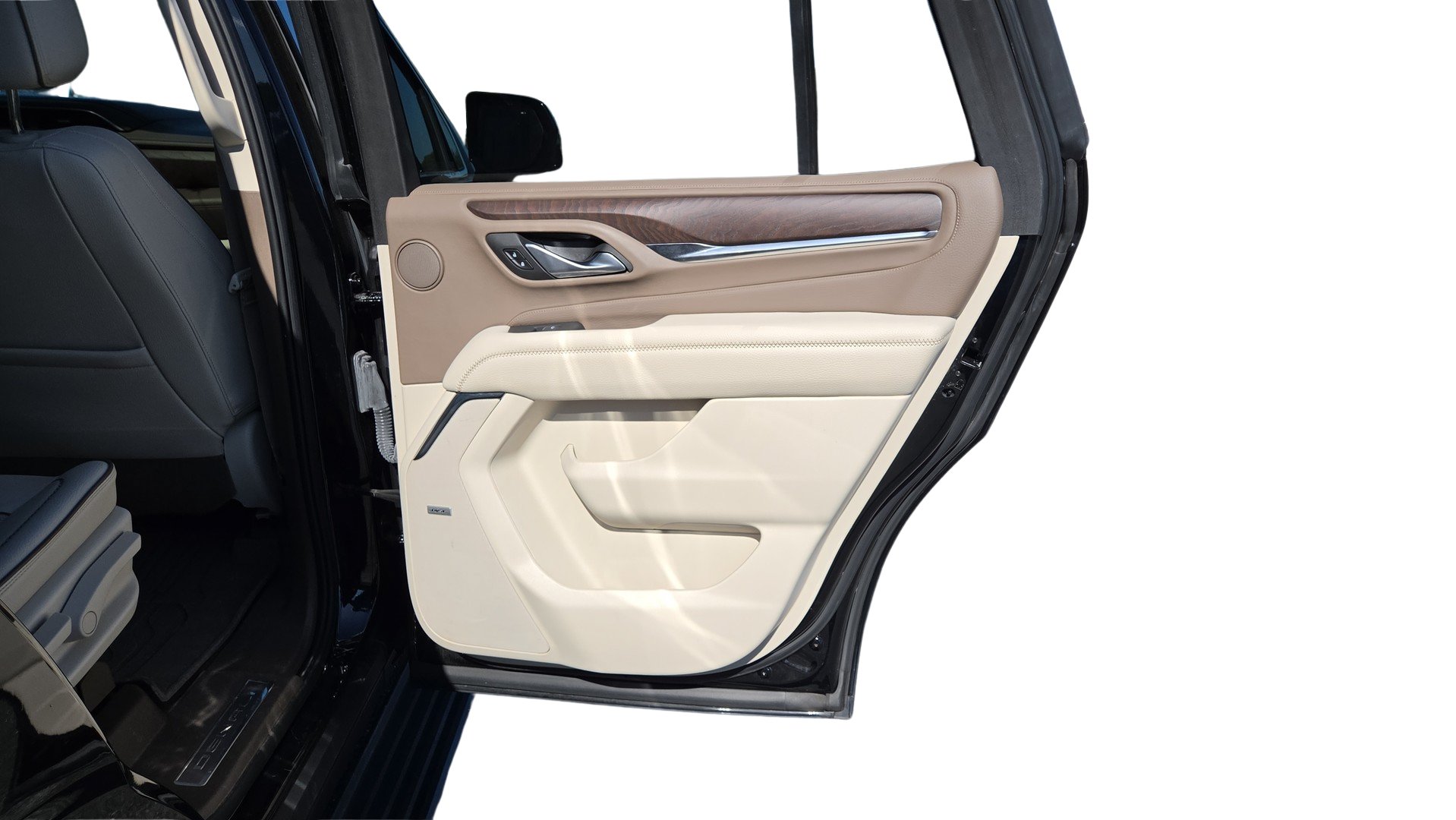 Used 2022 GMC Yukon Denali RWD image 16
