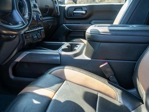 Used 2021 Chevrolet Silverado 2500 LTZ w/ Carhartt Edition AWD/4WD image 25