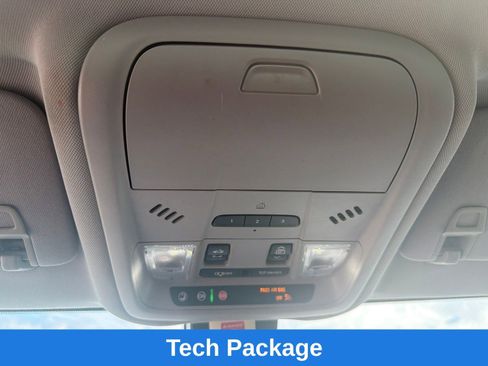 Used 2022 GMC Terrain SLT w/ Tech Package AWD/4WD image 15