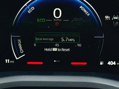 Used 2025 Toyota Camry SE FWD image 32