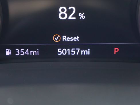 Used 2021 Buick Envision Essence FWD image 22