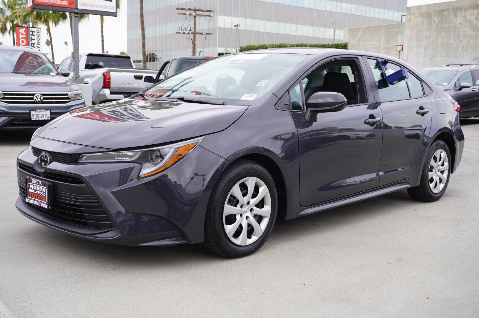 Certified 2025 Toyota Corolla LE FWD image 4