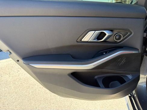 Used 2020 BMW 330i xDrive Sedan w/ Driving Assistance Package AWD/4WD image 17