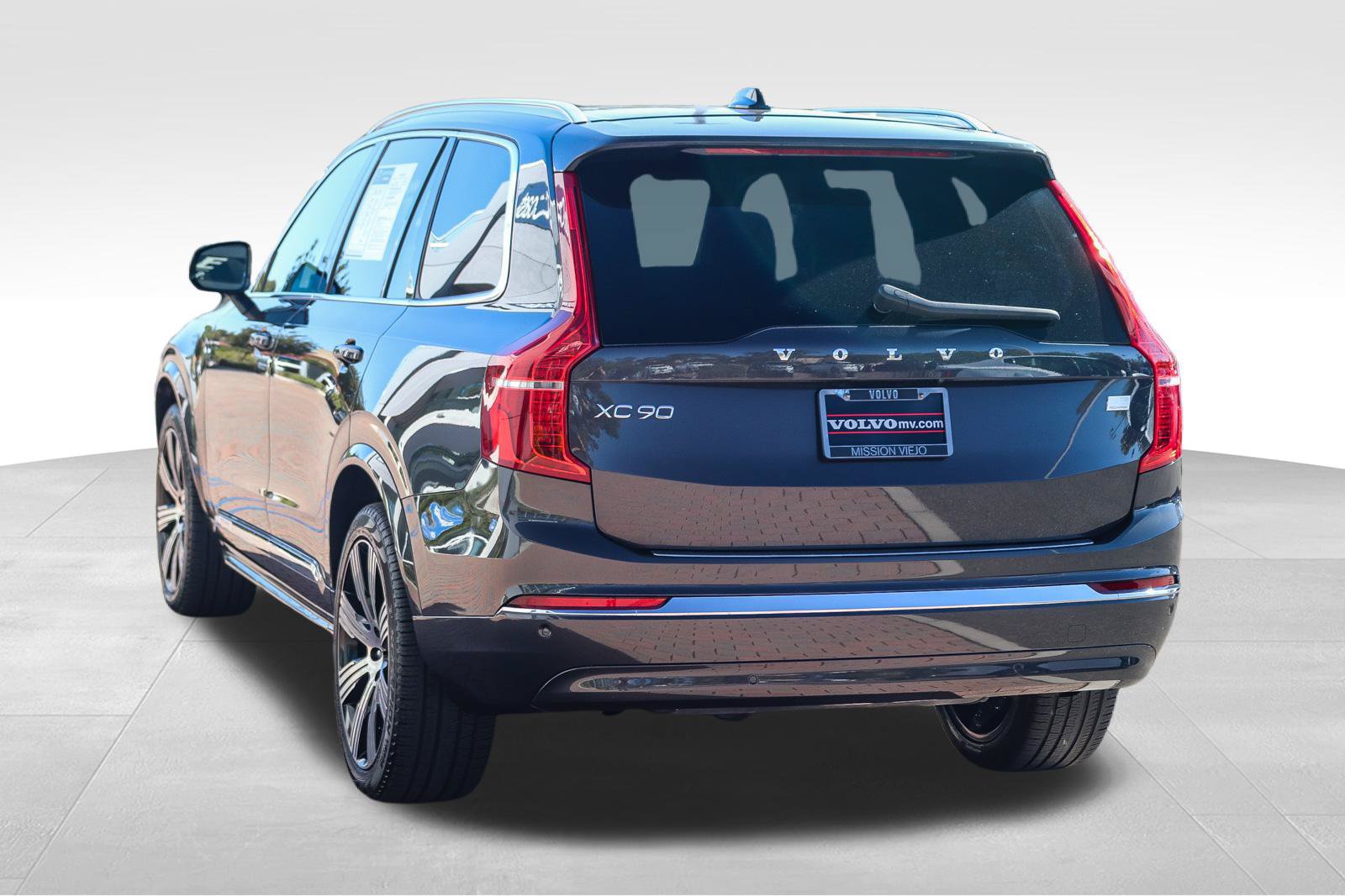 Used 2024 Volvo XC90 T8 Core w/ Protection Package Premier AWD/4WD image 5