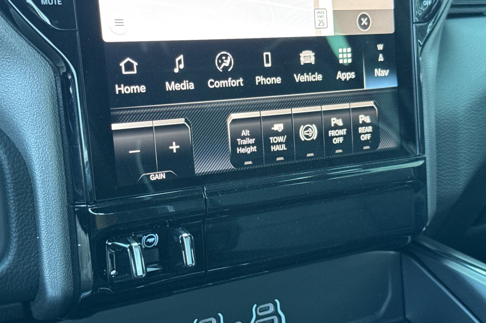 New 2027 RAM 3500 Laramie AWD/4WD image 19