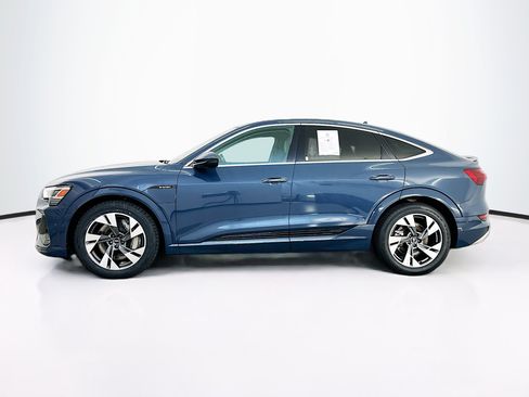 Used 2022 Audi e-tron Premium Plus w/ Premium Plus Package AWD/4WD image 4