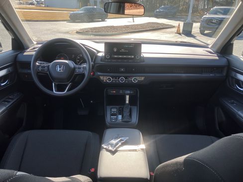 Used 2025 Honda CR-V EX image 31