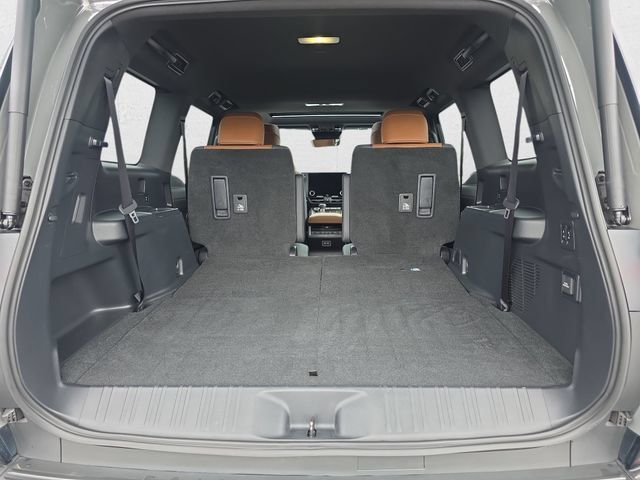 Certified 2024 Lexus GX 550 w/ Cold Area Package AWD/4WD image 14