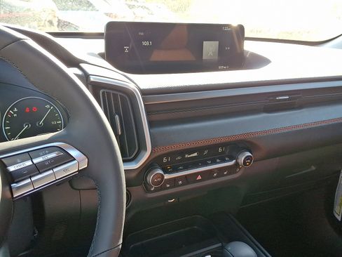 New 2025 MAZDA CX-50 Meridian Edition image 8