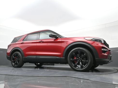 Used 2022 Ford Explorer ST w/ Equipment Group 401A AWD/4WD image 22