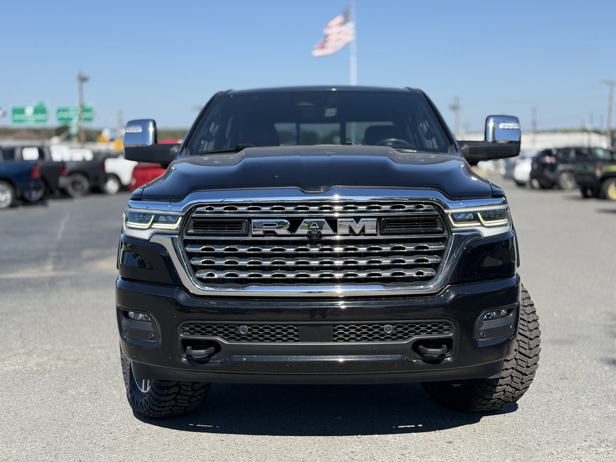 Used 2025 RAM 1500 Limited w/ Trailer Tow Group AWD/4WD image 23