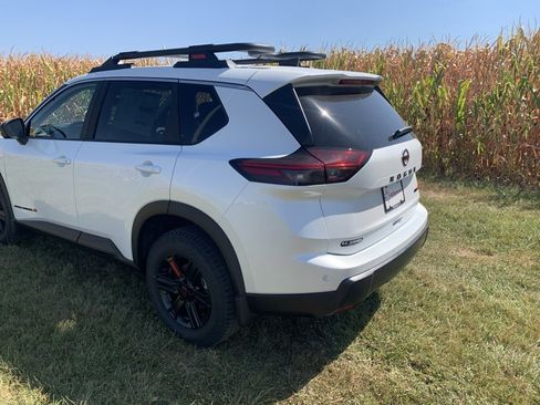 New 2026 Nissan Rogue SV w/ Rock Creek Premium Package image 7