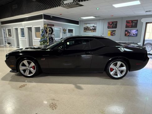 Used 2012 Dodge Challenger SRT8 w/ Premium Sound Group image 5