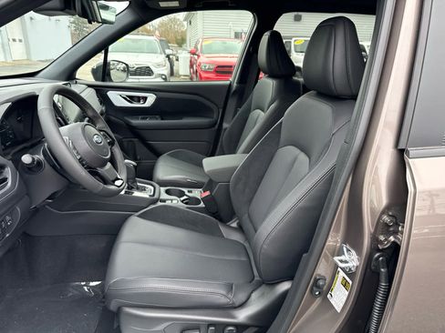 New 2025 Subaru Forester Touring image 5