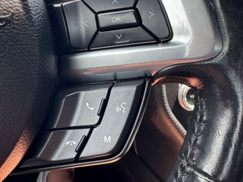 Used 2020 Ford Mustang Premium image 17