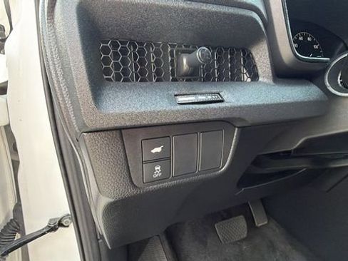 Used 2025 Honda CR-V Sport-L image 18