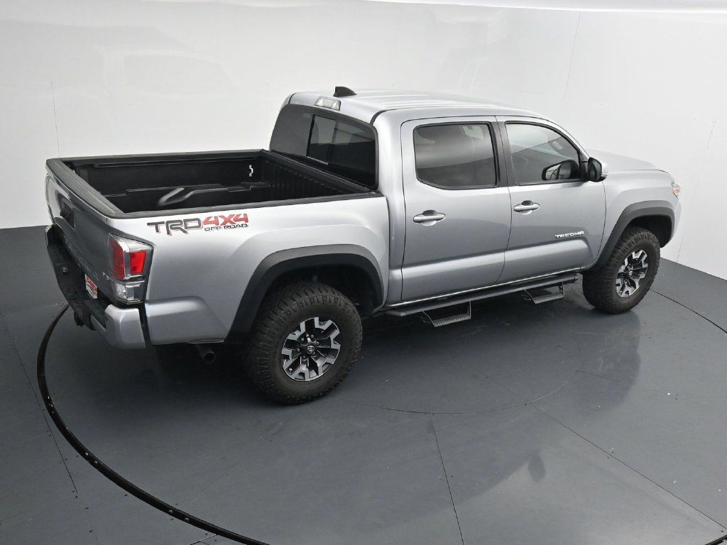 Used 2023 Toyota Tacoma TRD Off-Road w/ Technology Package AWD/4WD image 30