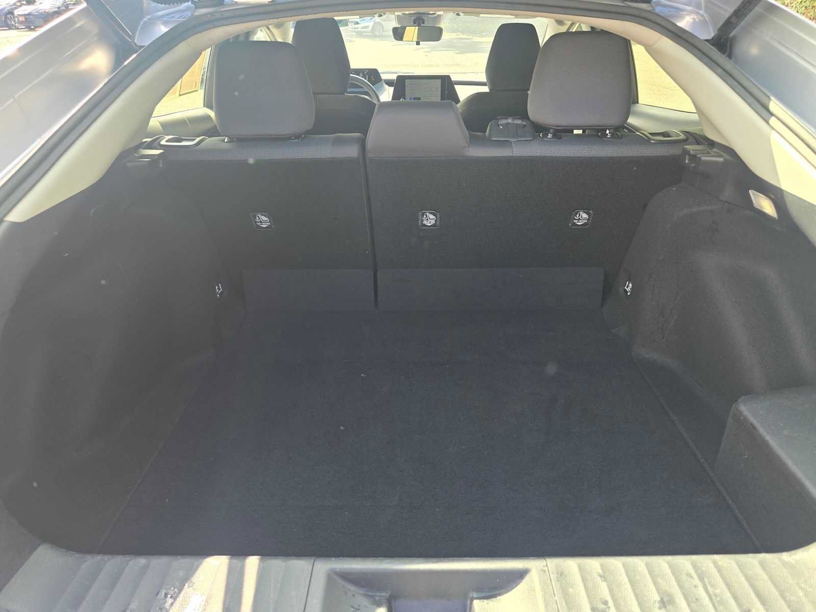 Certified 2025 Toyota Prius LE FWD image 14