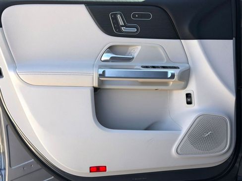 New 2026 Mercedes-Benz GLB 250 image 22