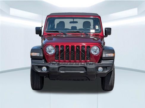 Used 2021 Jeep Gladiator Sport w/ Trailer Tow Package AWD/4WD image 10
