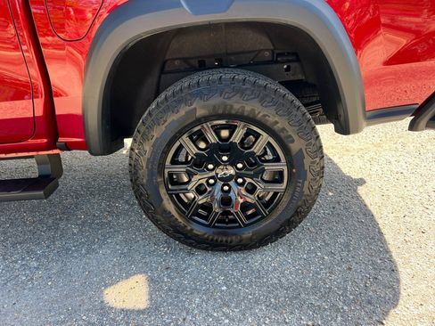 Used 2026 Chevrolet Colorado Trail Boss image 22