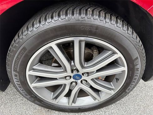 Used 2019 Ford Edge Titanium image 12