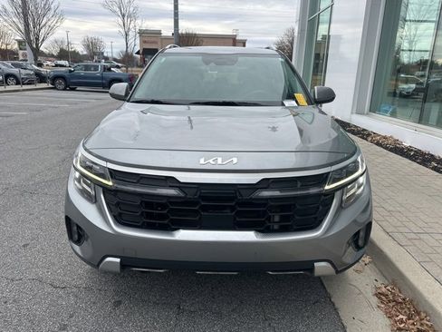 Used 2024 Kia Seltos SX image 3
