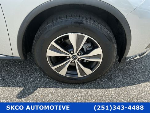 Used 2023 Nissan Murano S AWD/4WD image 13