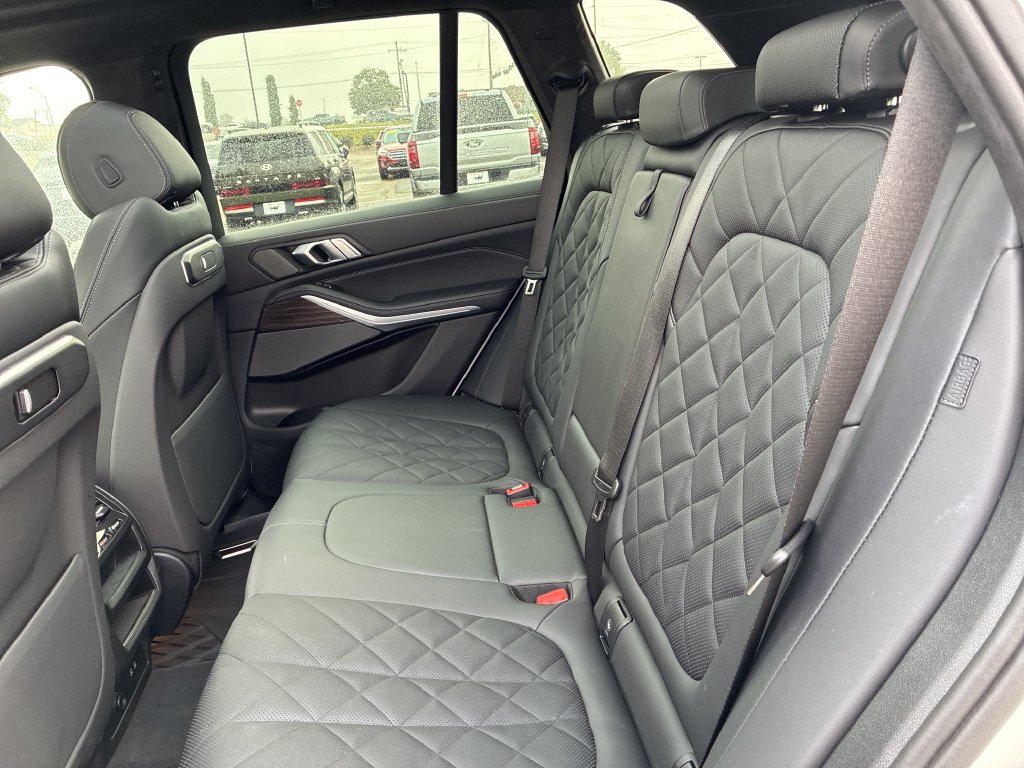 Used 2024 BMW X5 xDrive40i w/ Premium Package AWD/4WD image 21