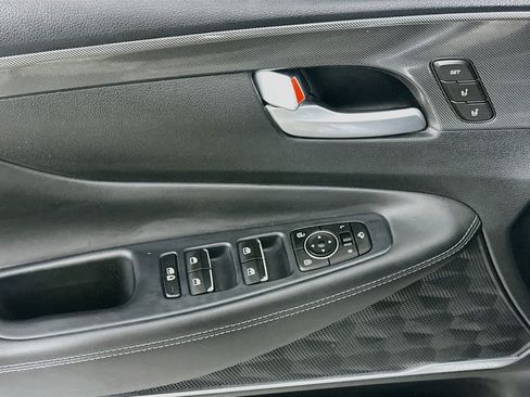 Used 2021 Hyundai Santa Fe Limited AWD/4WD image 15